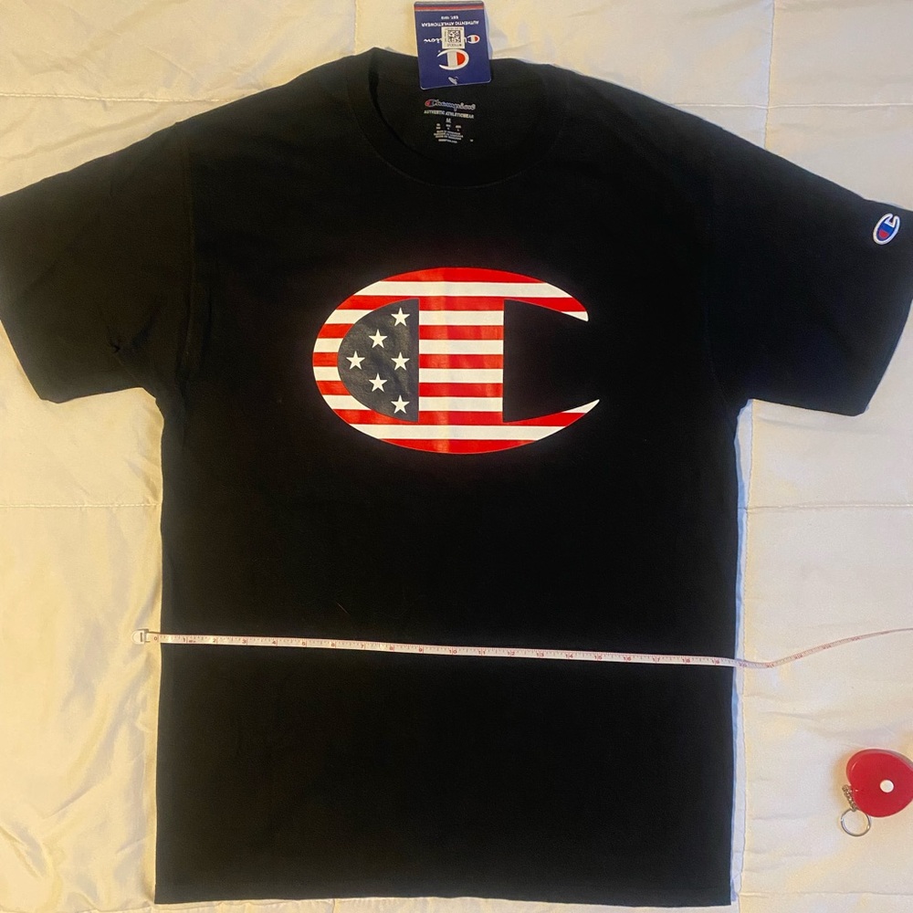 Black Champion USA flag T-shirt NWT never worn in size Medium.